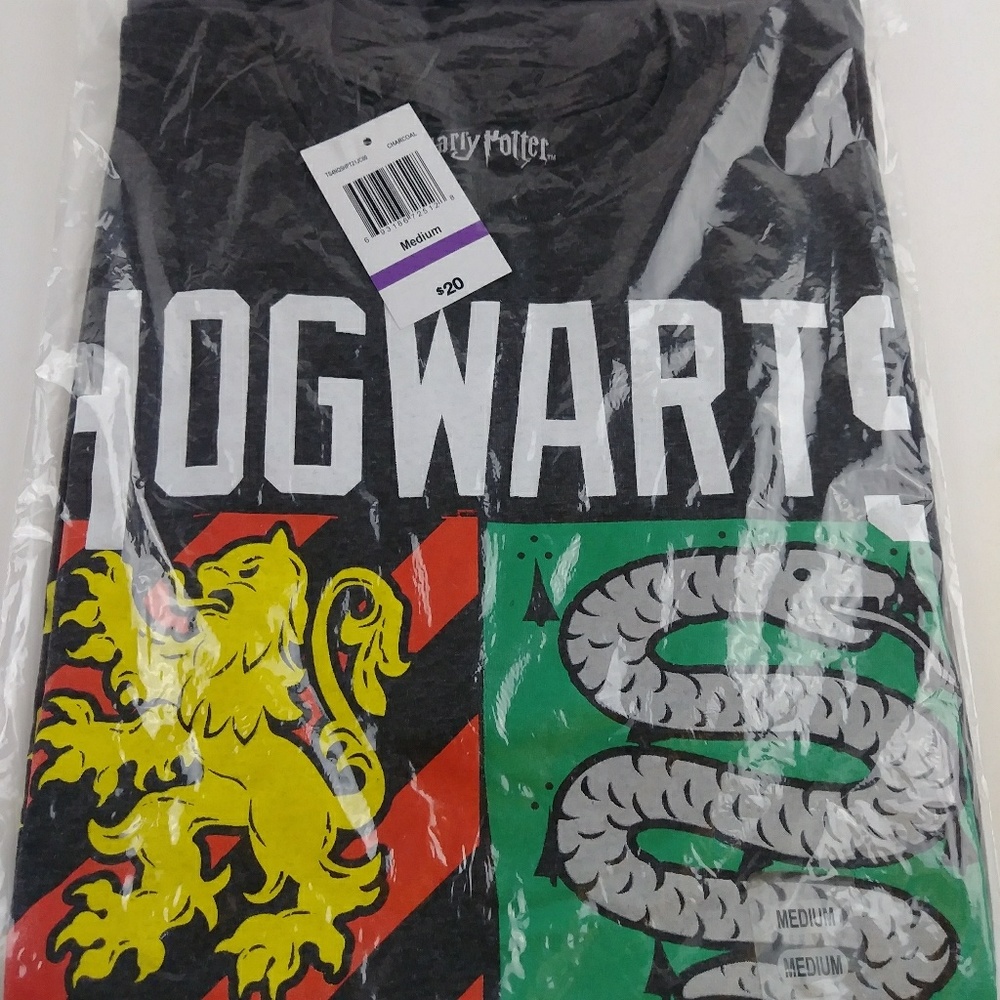 Harry Potter Hogwarts Crest Gray S/S T-Shirt